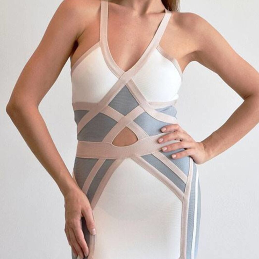Bodycon bandage dress with cutout